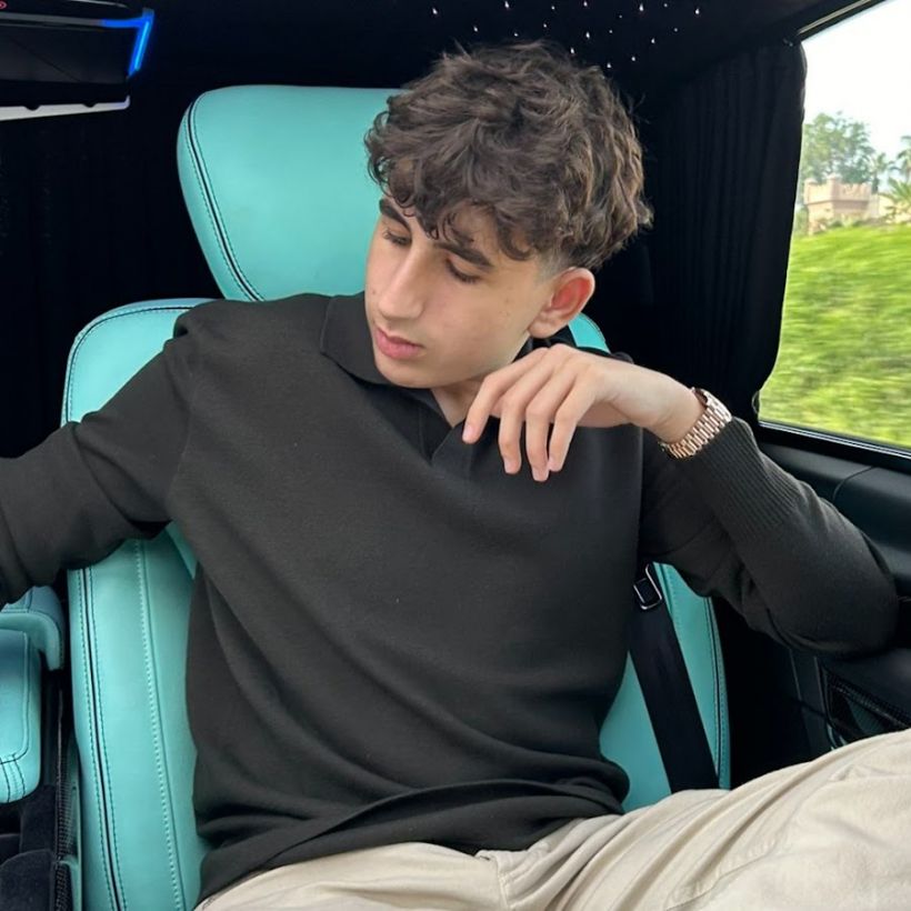 พ่อหนุ่มคนนี้ใช้ AI ทำคลิปกวาด 2 ล้านเหรียญต่อเดือน!