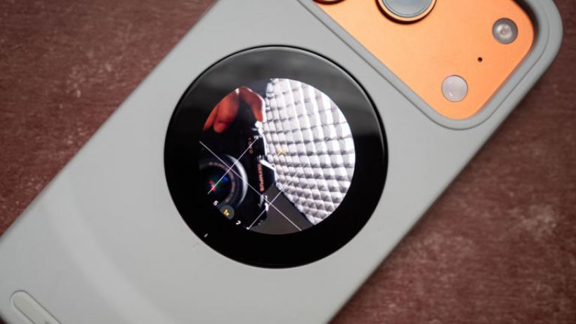 iPhone17Pro เคสมีจอหลัง เซลฟี่กล้องหลังได้เฉย!