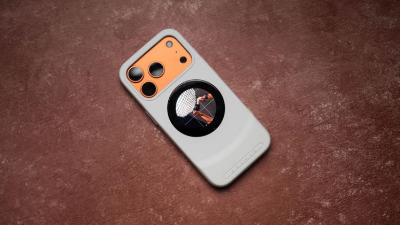 iPhone17Pro เคสมีจอหลัง เซลฟี่กล้องหลังได้เฉย!