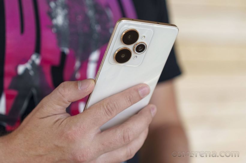 โคตรคุ้ม! Realme 15 Lite 5G หลุดสเปกเทพ ราคาแค่ 8,000 บาท!
