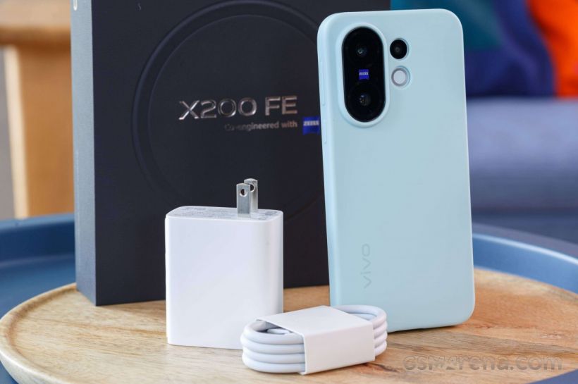 ดูชัดๆ! vivo X200 FE มือถือไซส์เล็กสเปกเทพ!