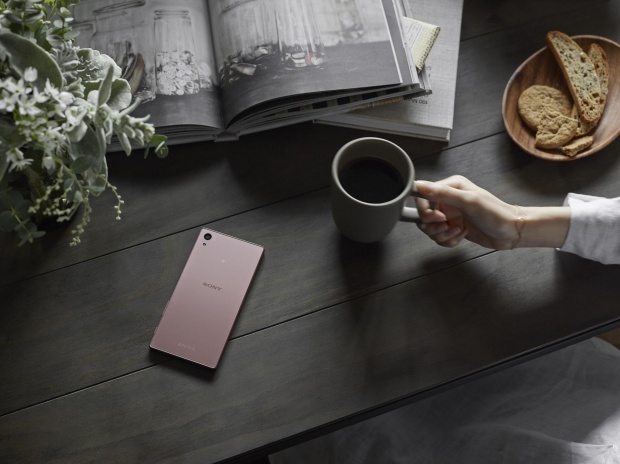 เปิดตัว Xperia Z5 Premium สีพิเศษ Rose Gold สวยหวาน มีจำนวนจำกัด