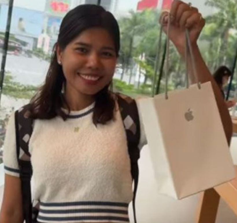 เผยโฉมหน้า สาวผู้ครอบครองiPhone 16คนแรก ของ Apple Store เซ็นทรัลเวิลด์