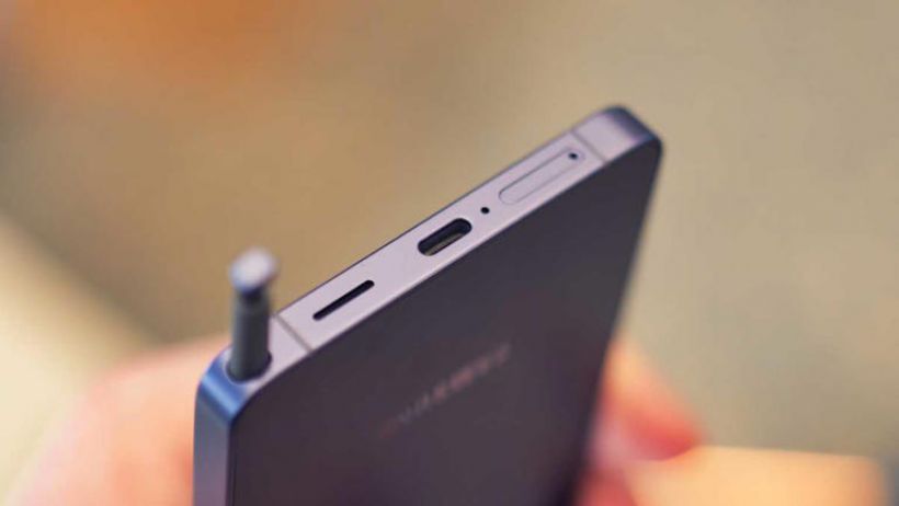 Samsung หลุดปาก Galaxy S26 Edge อาจไม่มีอยู่จริง?